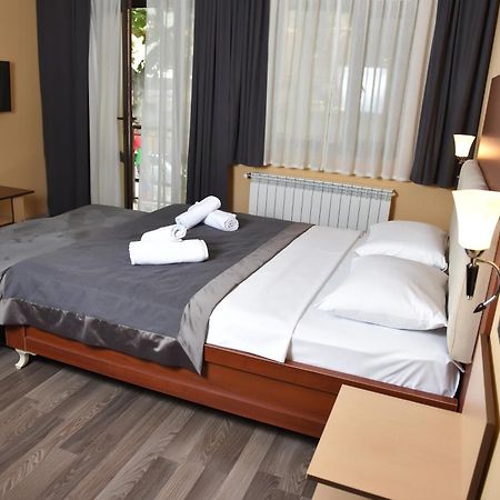 Yaffle Inn Shaki Boutique Hotel Şǝki Esterno foto