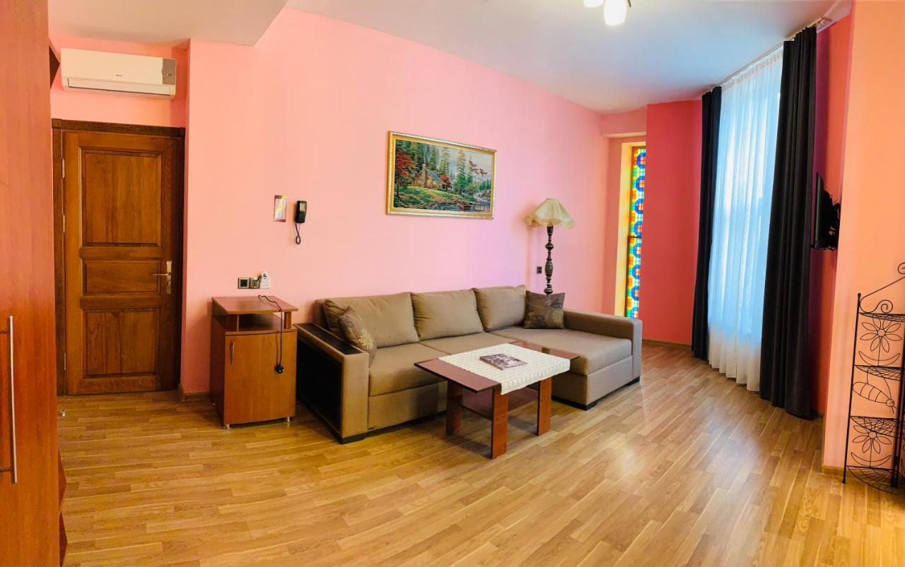 Yaffle Inn Shaki Boutique Hotel Şǝki Esterno foto