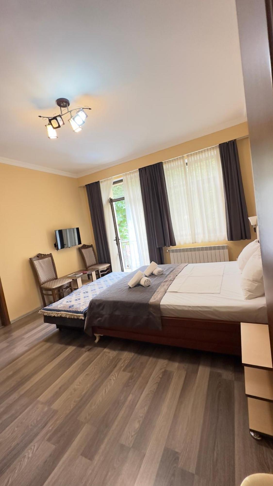 Yaffle Inn Shaki Boutique Hotel Şǝki Esterno foto