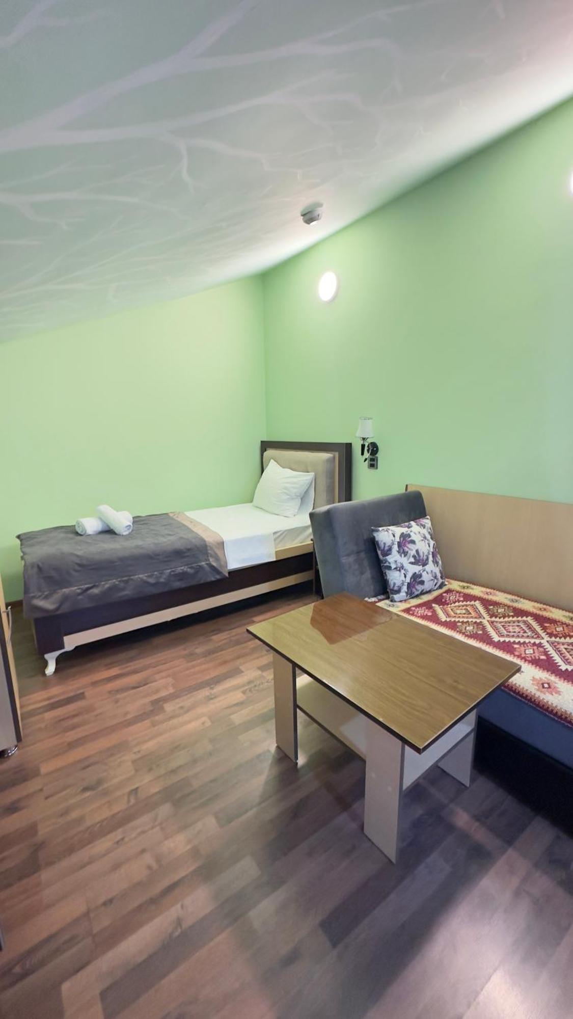 Yaffle Inn Shaki Boutique Hotel Şǝki Esterno foto
