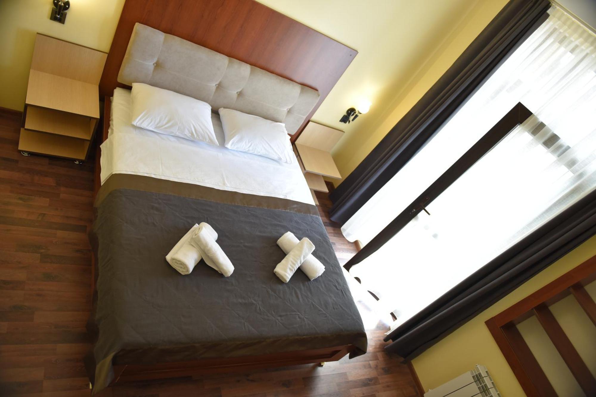 Yaffle Inn Shaki Boutique Hotel Şǝki Esterno foto